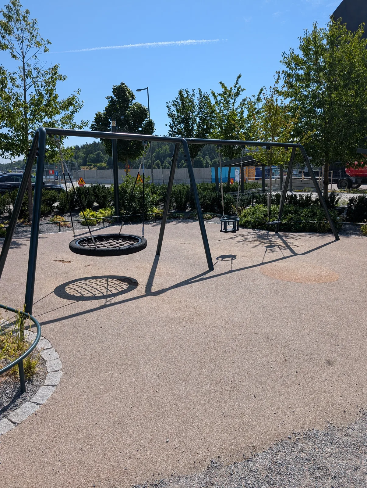 Detalj av lekutrustningen i parken